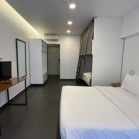 Hamra Urban Gardens Hotel Бейрут Екстериор снимка