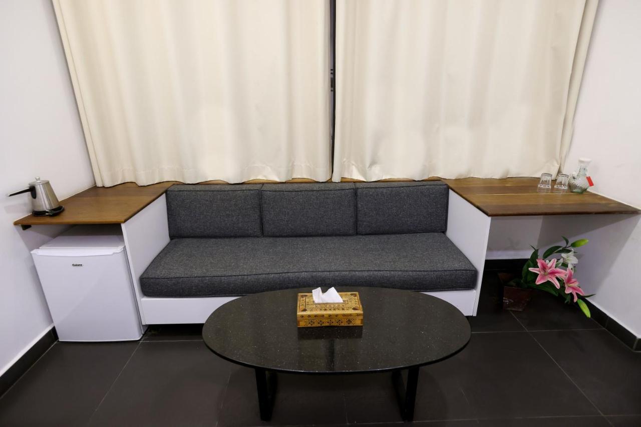 Hamra Urban Gardens Hotel Бейрут Екстериор снимка