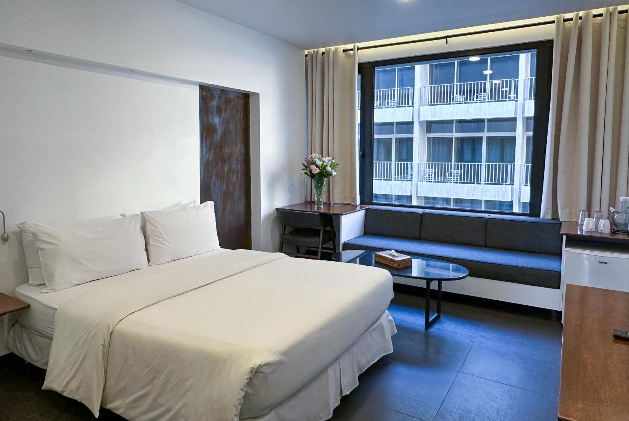 Hamra Urban Gardens Hotel Бейрут Екстериор снимка
