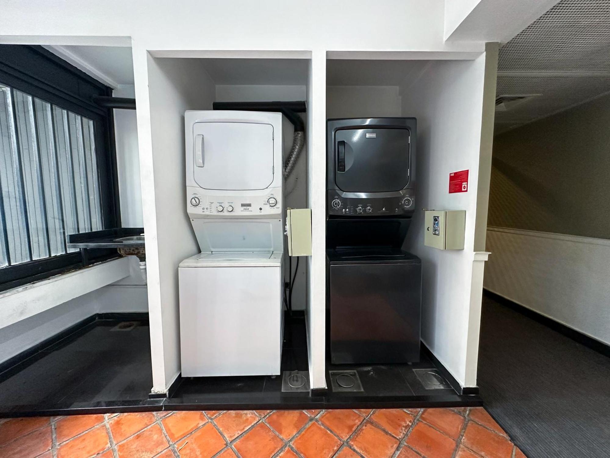 Hamra Urban Gardens Hotel Бейрут Екстериор снимка