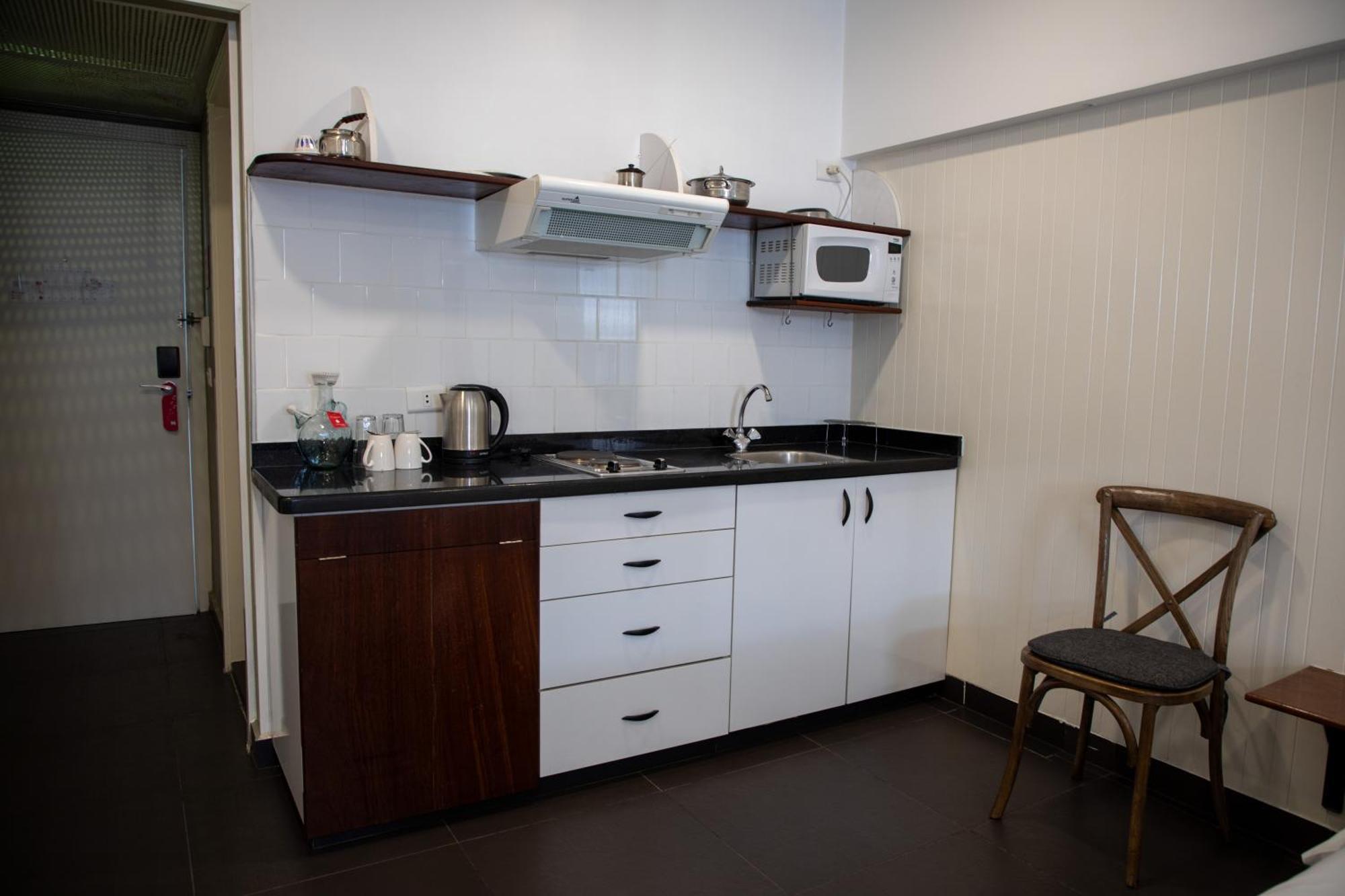 Hamra Urban Gardens Hotel Бейрут Екстериор снимка