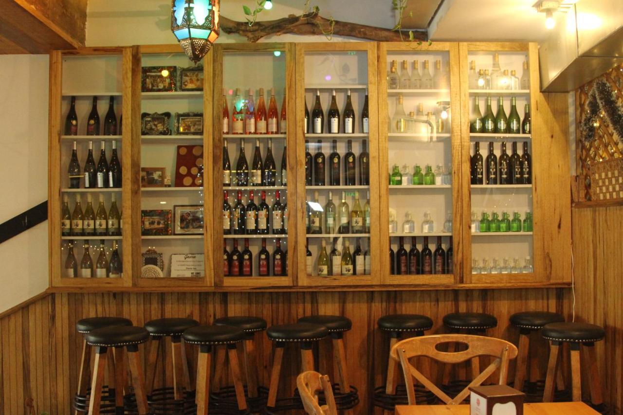 Hamra Urban Gardens Hotel Бейрут Екстериор снимка