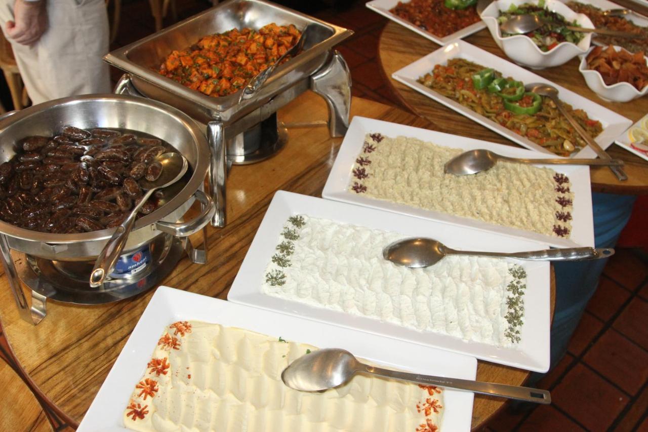 Hamra Urban Gardens Hotel Бейрут Екстериор снимка