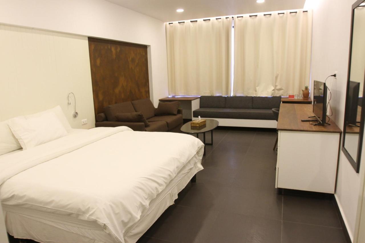 Hamra Urban Gardens Hotel Бейрут Екстериор снимка